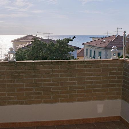 شقة Casa Myconis 68Mq A Due Passi Dal Mare Di سان فينتْشينسو المظهر الخارجي الصورة